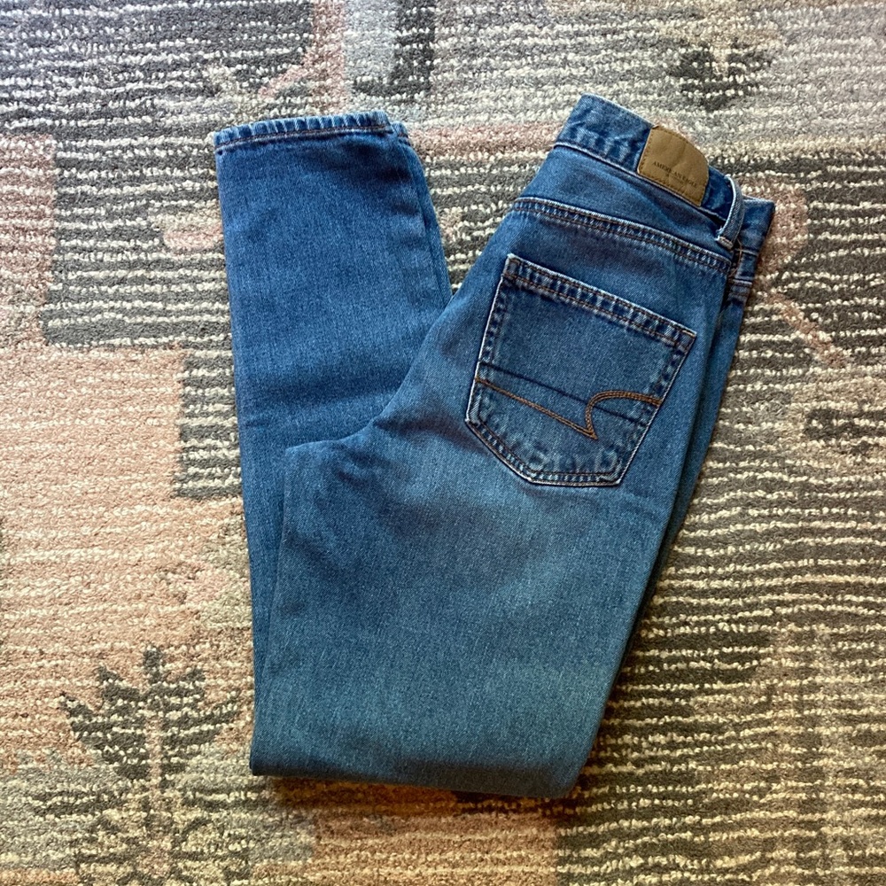 American Eagle Outfitters Mom Jeans sz 0